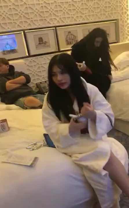2男2女换妻