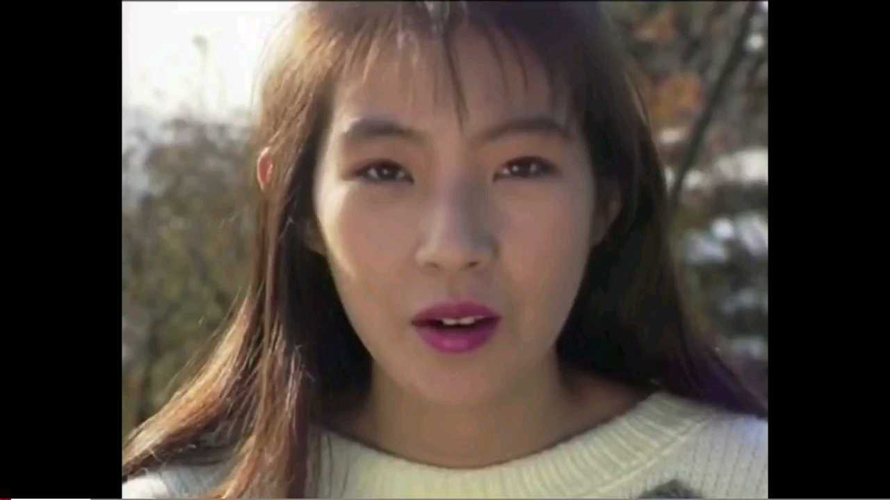 ①90年代清纯美女，真枪实弹大尺度无码不输给现代AV！想看更多经典绝版珍藏老AV关注我不迷路
