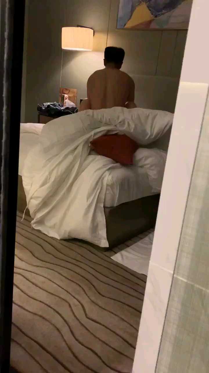 淫妻三人行必有我娇妻 第六部