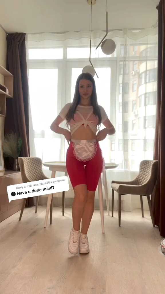 抖音风欧美性感女仆装