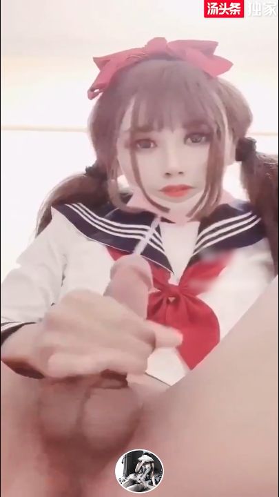 伪娘人妖 JK女装自慰 射出一大摊白白的浓精