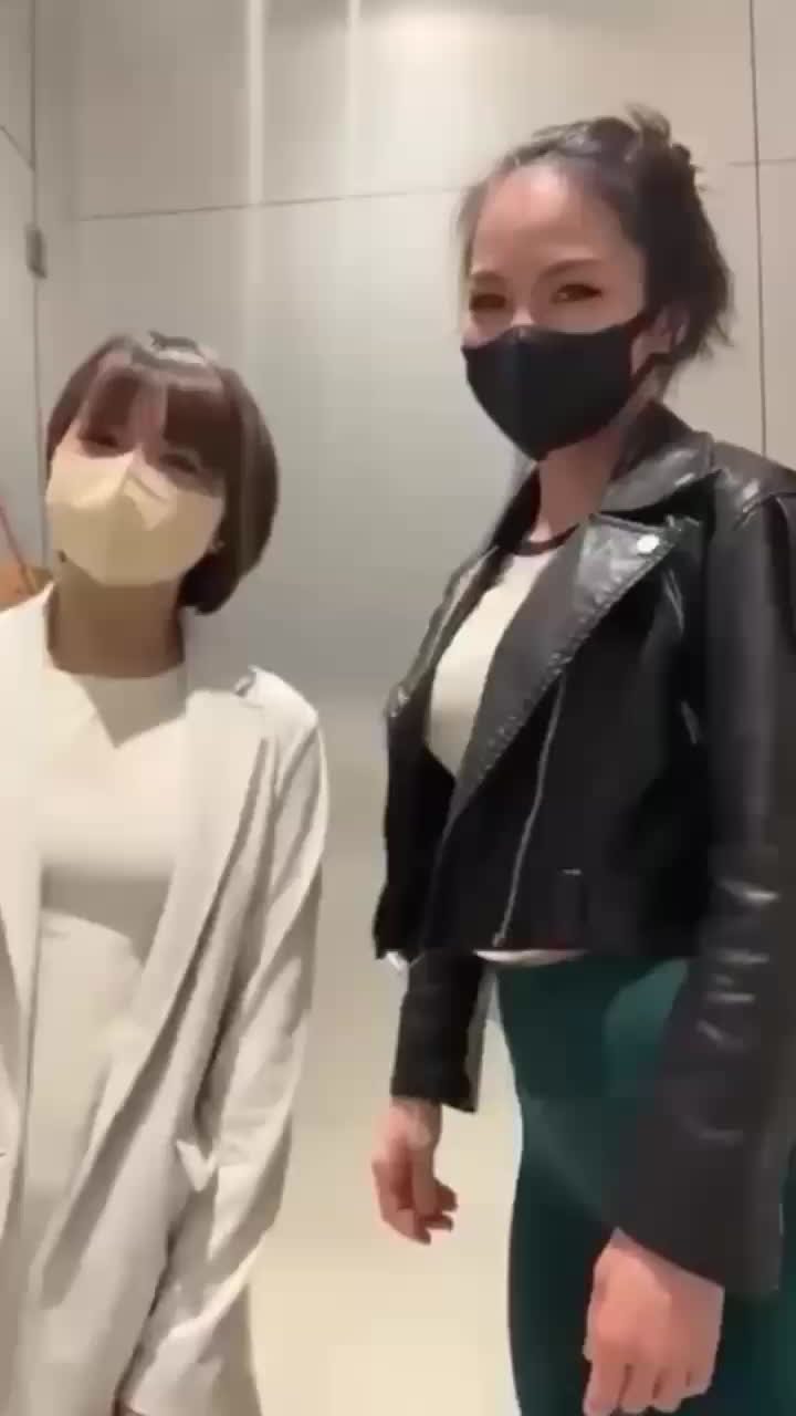 推特收费博主 Ivy未央 绝版露出视频合集最爱真空无内出门