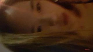 高颜值女白领偷情公司老总视频