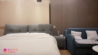 杏吧Up主【王安全】杏吧王安全6-约炮身材苗条温柔型的美女，胸部圆润，下面毛毛很少非常嫩，干到后面偷偷把套子拿了干，把她干得要跑路了