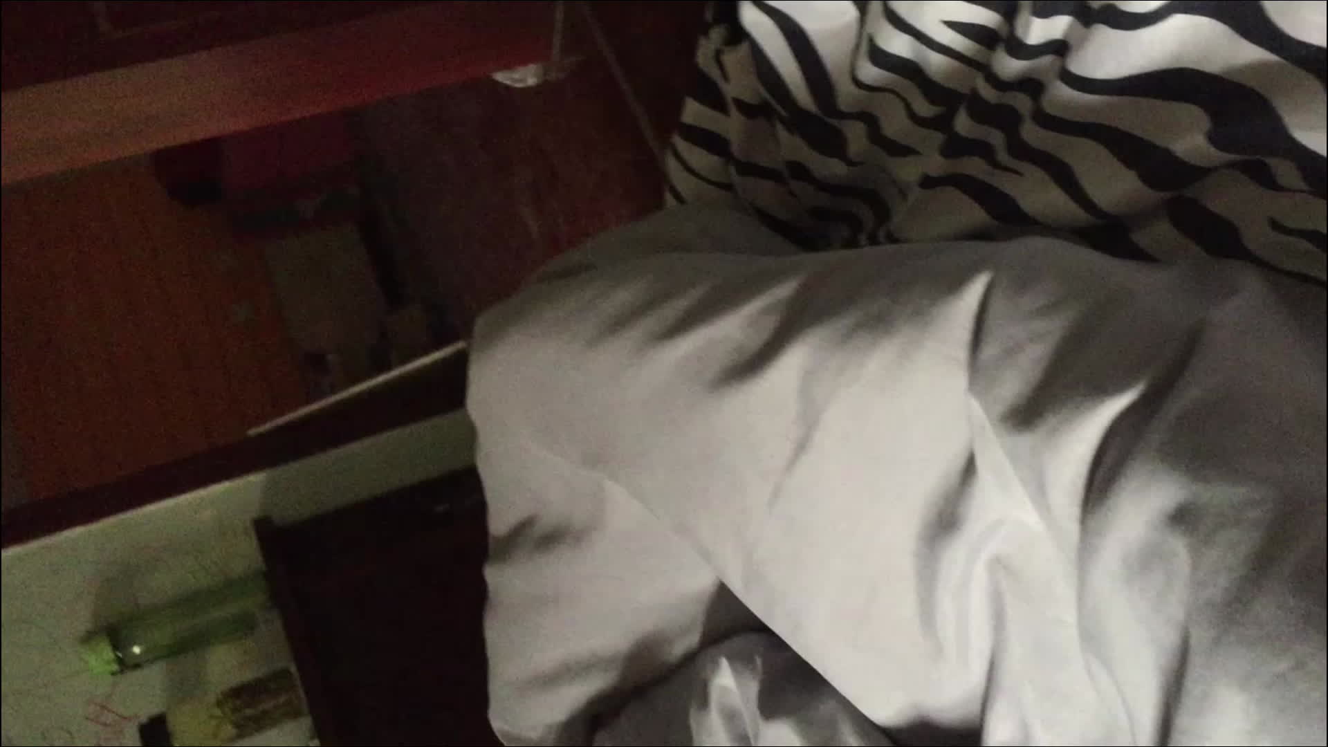 真实云盘泄密东北极品母狗王露，口活秒杀会所头牌