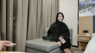 这个算是我见过最漂亮最有气质身材还棒的鸡了，可惜男主不太给力 鸡巴硬不起来，最后面都把小姐姐给气哭了🤣🤣🤣