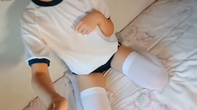 一线天白虎妹妹【一只肉酱阿】大尺度写真