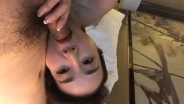 和性感人妻开房就是爽啊！她老公知道还不得气死哈哈