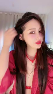 【#奶油草莓】20小时核弹！身高173的网红美女！抠逼喷水✨✨✨-~端庄的时候像圣女，自慰的时候像欲女-1