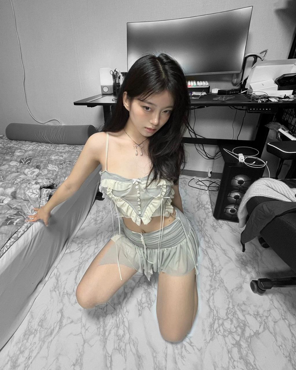 极品网红母狗 阿黑颜 私拍资源曝光，白皙巨乳的顶级诱惑！