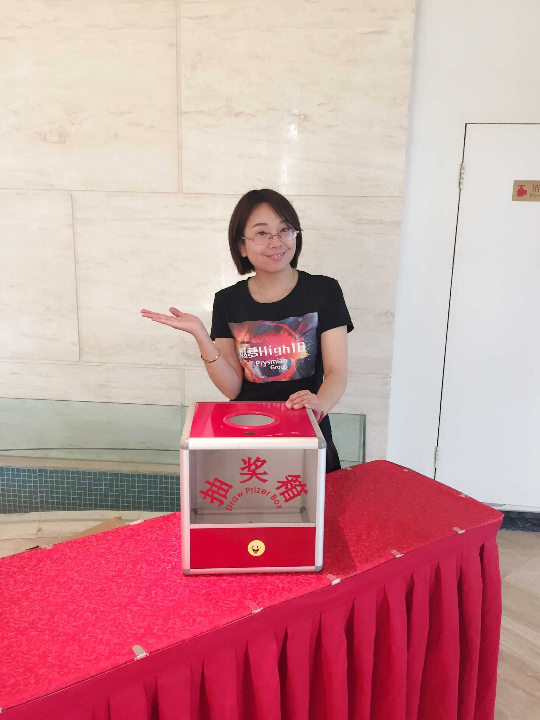 外表挺清纯美女姐姐