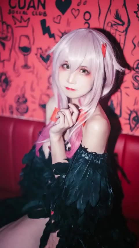 网传抖音网红知名coser『桐島愛』做福利姬 惨遭男友发现后杀害并碎尸抛尸至深山！