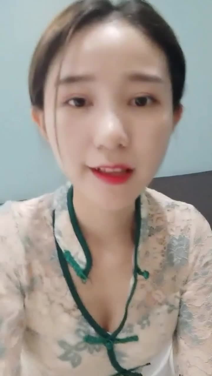 约旗袍清纯小学老师，反差婊母狗的锐变