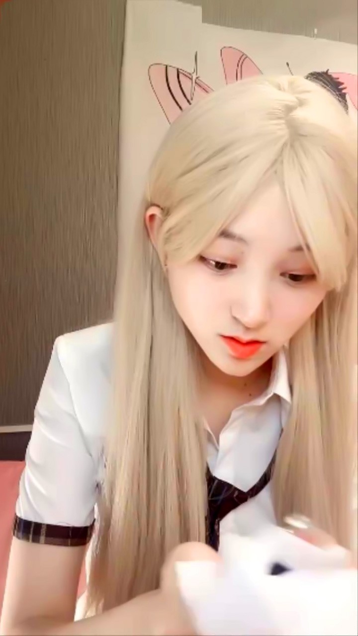 真实自拍 爸爸操我好舒服 女上位骑马后入无码直播 嫩穴湿透爽到炸