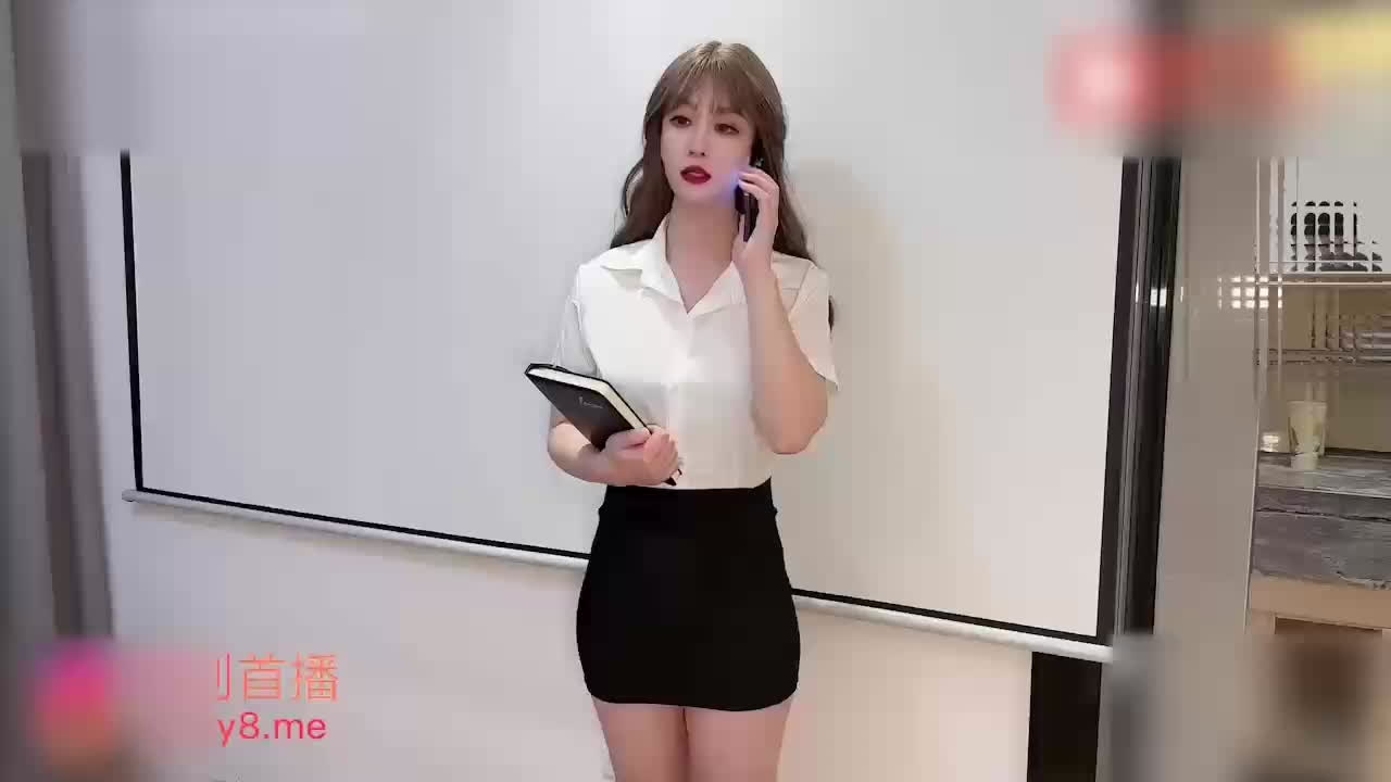糖心vlog 性感丰满的班主任以身授课-师师 傲人的巨乳和性感的翘臀