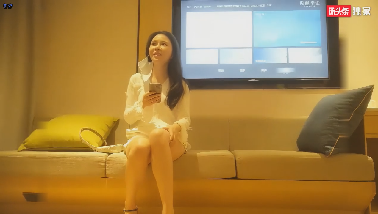 国产探花系列再掀热潮！气质美女嫌弃男友床技太差，欲望难耐转身寻求更激情的体验与彻底释放