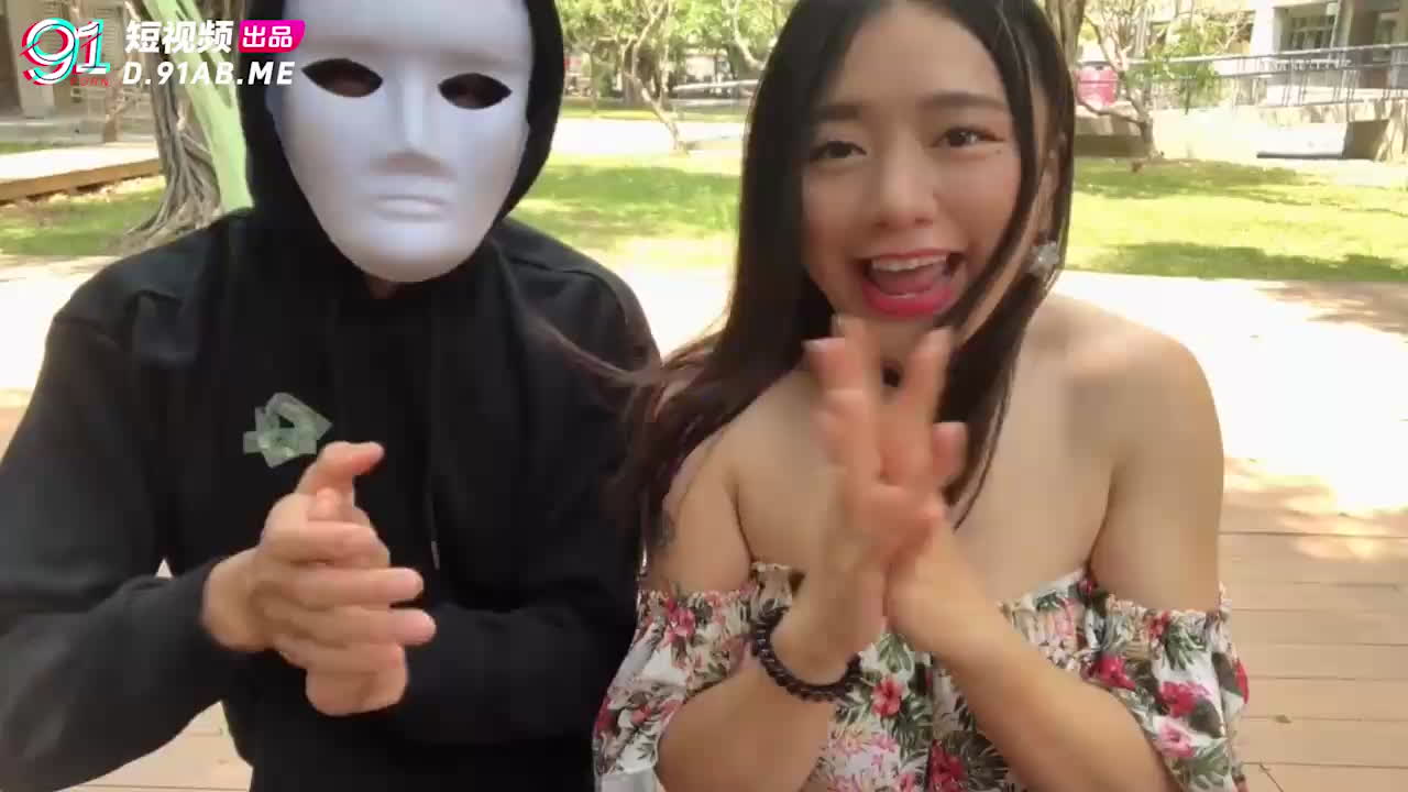 精选网黄DaisyBaby和知名YouTuber合作拍摄 放肆、狂野、不设限，用身体尽情演绎欲望的纠缠