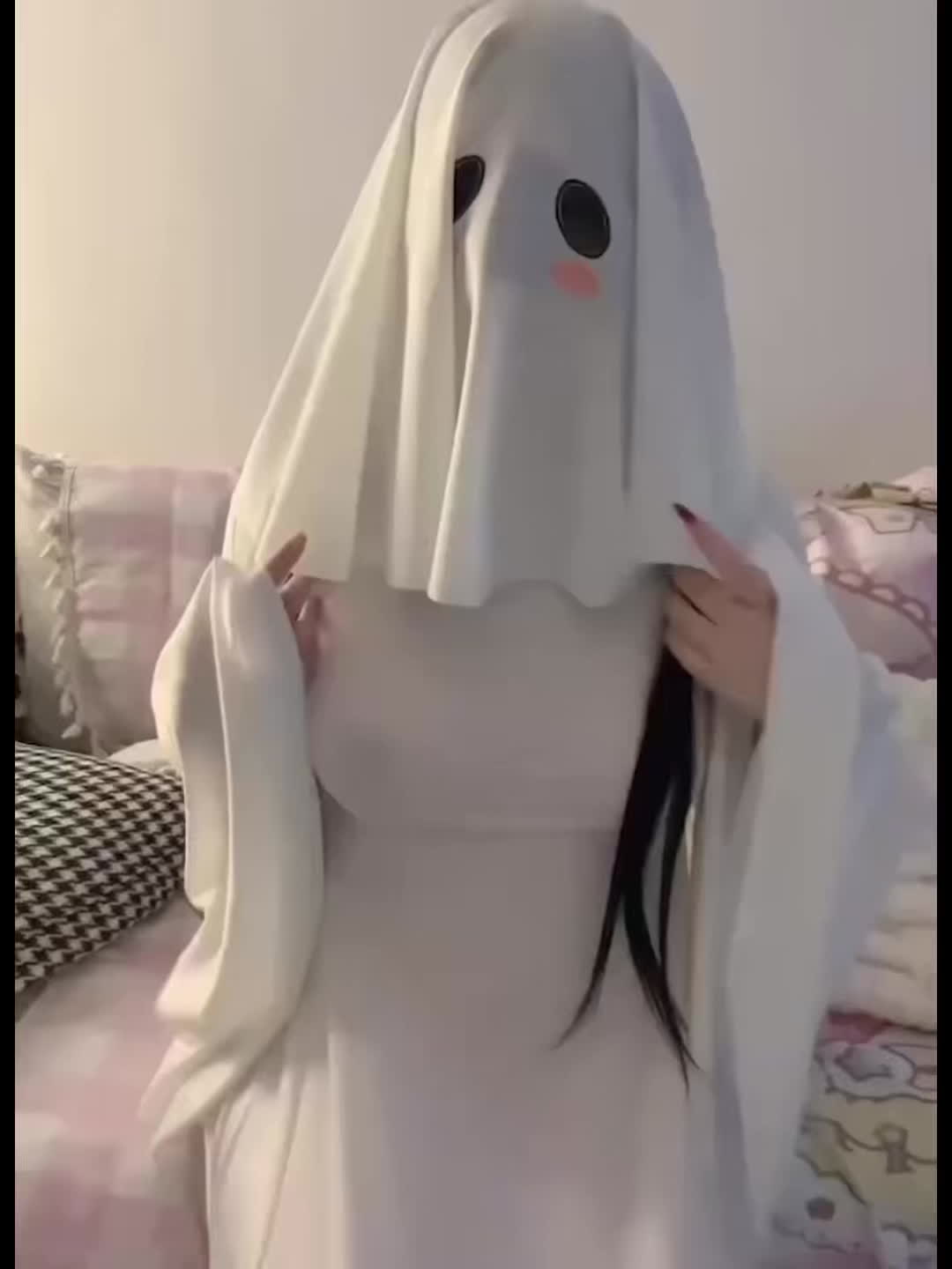 极品福利姬 乃爱 独家定制视频 御姐自慰挑逗潮吹喷射 秒变富二代胯下玩物！
