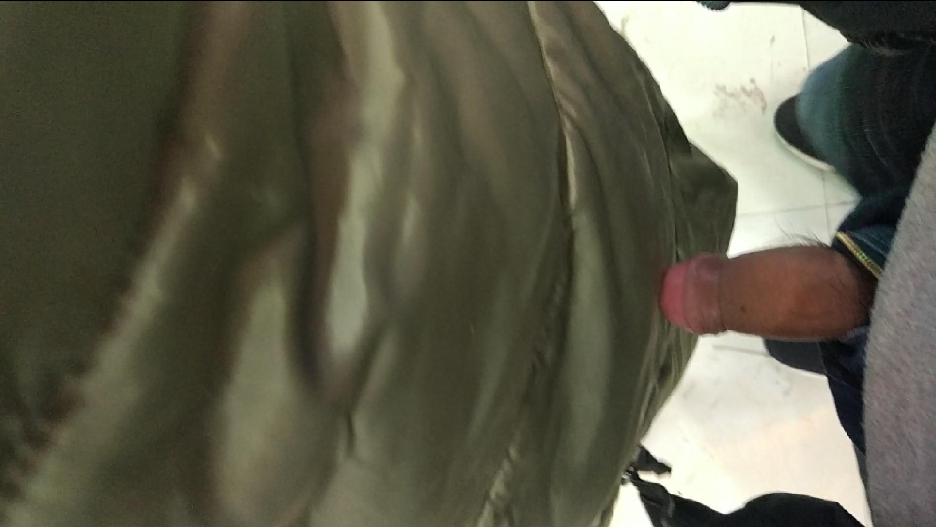 【街射】街头喷射合集，一个激情四射的男人