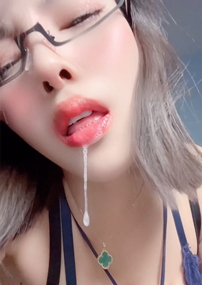 紧身小皮裤 纯欲风御姐 让你欲罢不能！