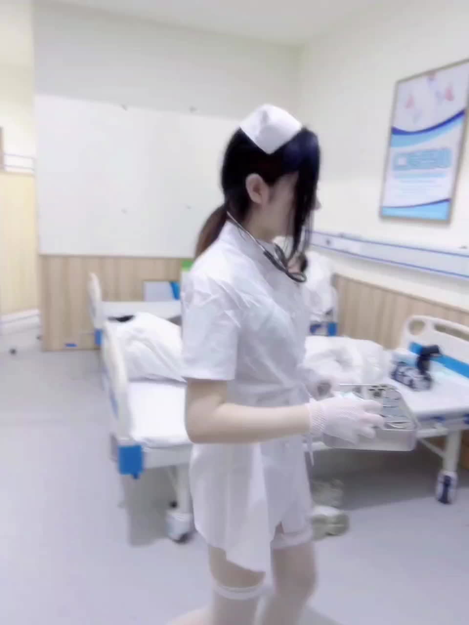 女朋友和她闺蜜玩上了