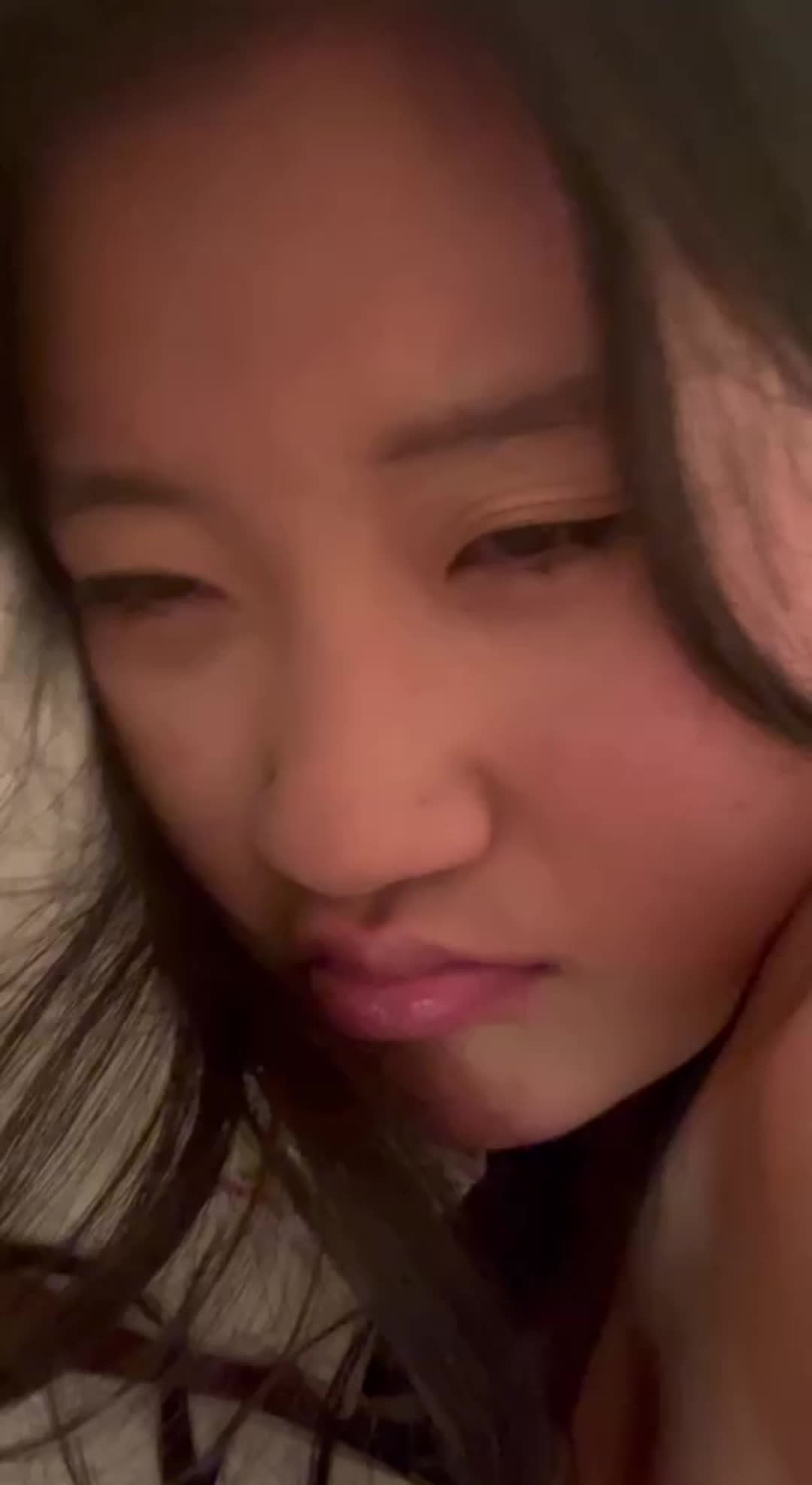 还没操她就骚叫了